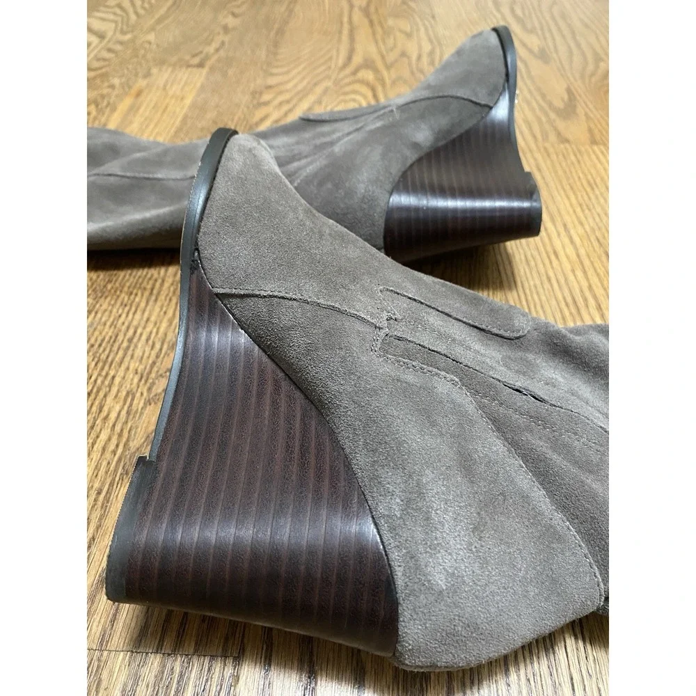 Sole Society Gray Suede Knee High Wedge Boot Size US 6.5 Ladies/Teens